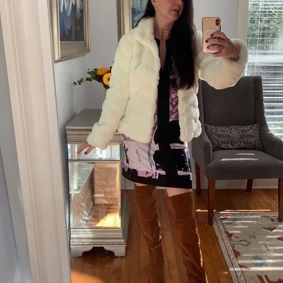 WHBM chevron Faux FUR white ivory coat jacket sold out $228 M 6 8 romantic - Picture 8 of 13